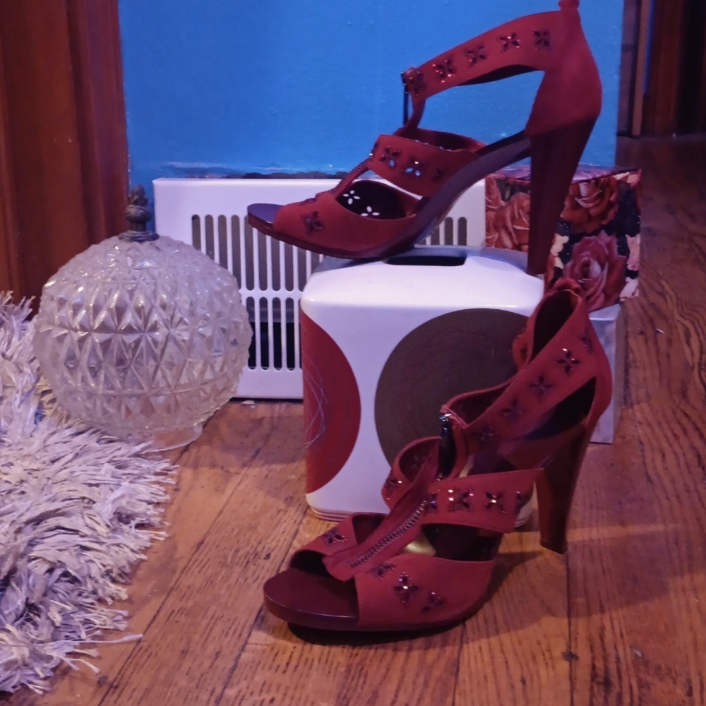 Michael Kors Women's Dress Shoes size 9..